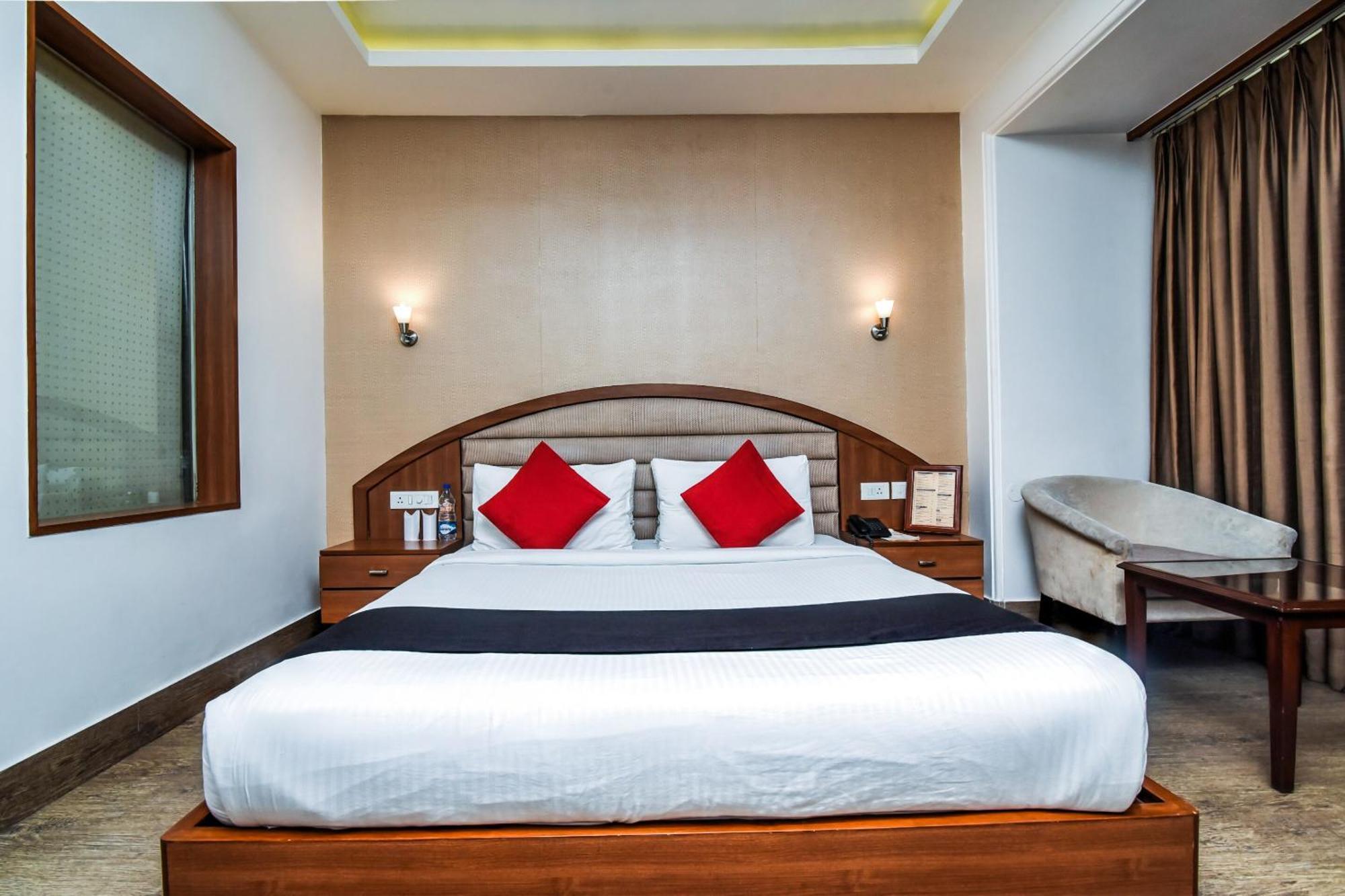 Hotel Msk Residency Нью-Дели Экстерьер фото